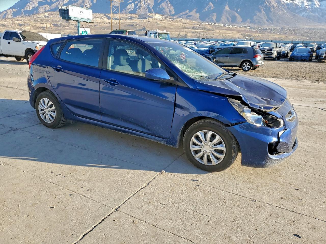 Hyundai ACCENT Se Image 8
