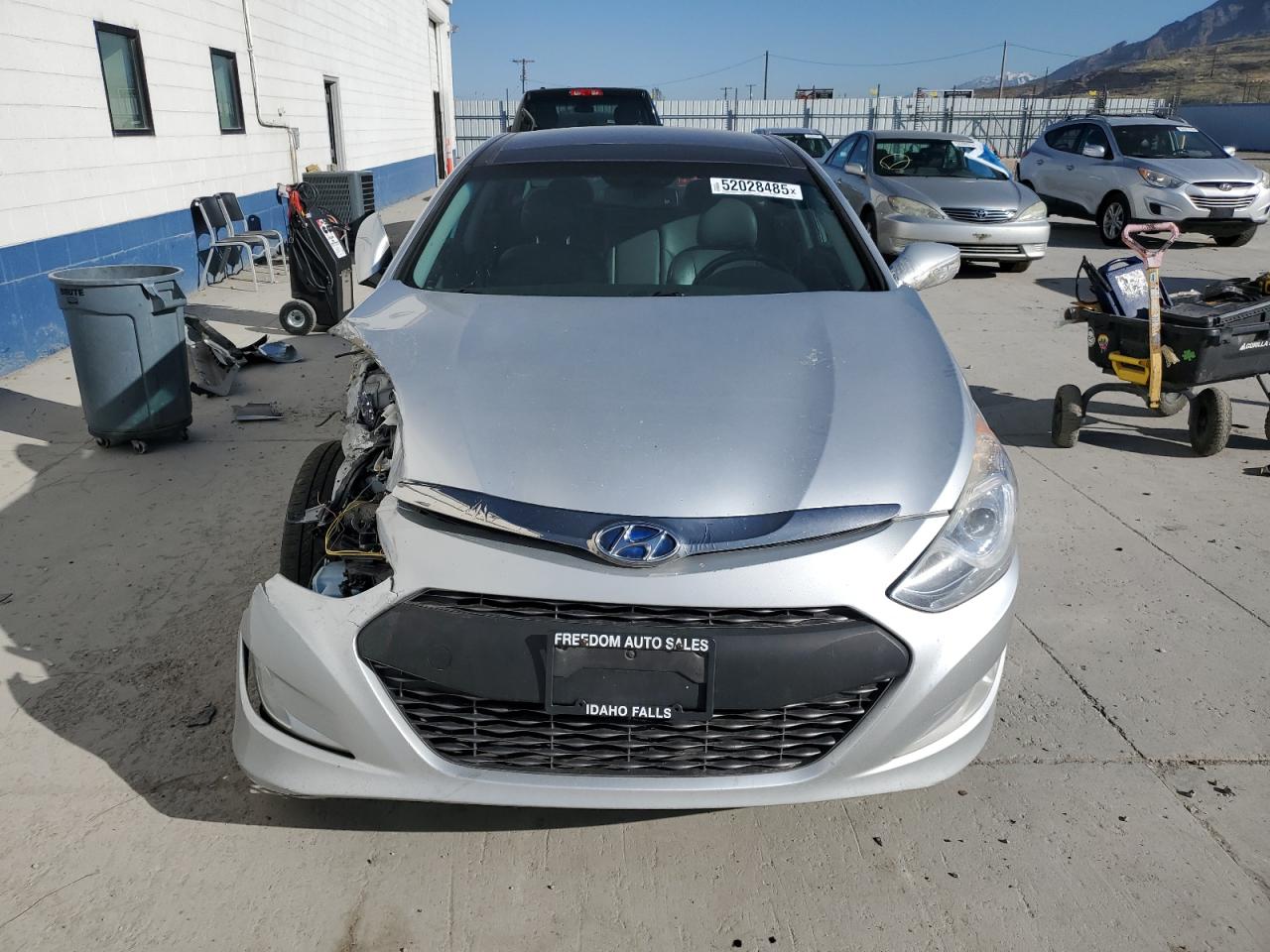 Hyundai SONATA Hybrid Image 2