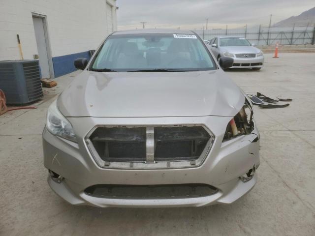 Subaru Legacy 2.5i Image 6