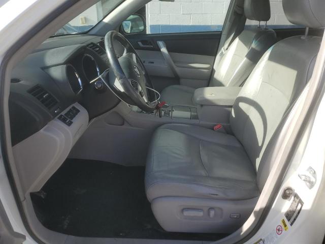 Toyota Highlander Base Image 8