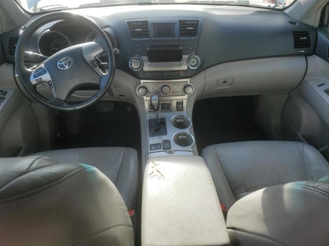 Toyota Highlander Base Image 10