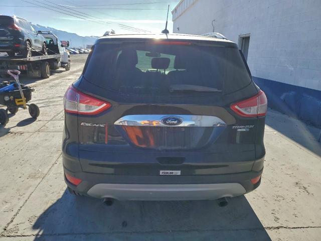 Ford Escape Titanium Image 8