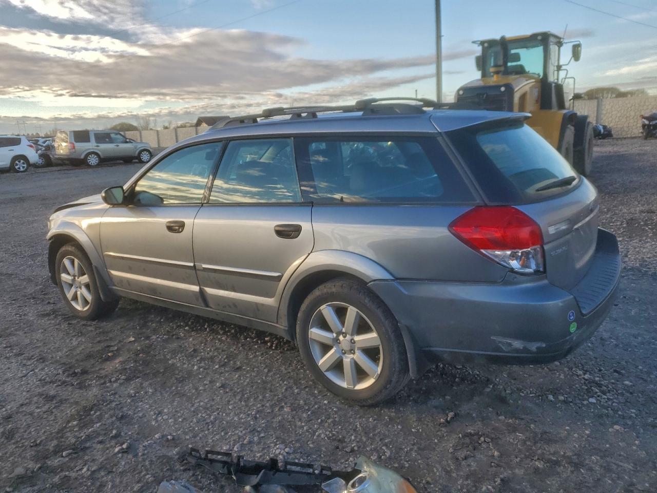 Subaru Outback 2.5i Image 3