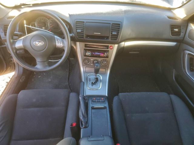 Subaru Outback 2.5i Image 9
