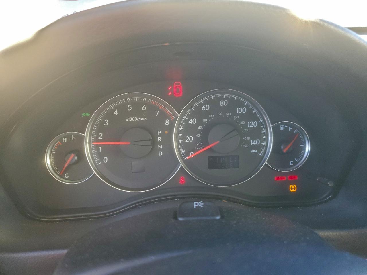 Subaru Outback 2.5i Image 10