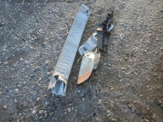 Subaru Outback 2.5i Image 13