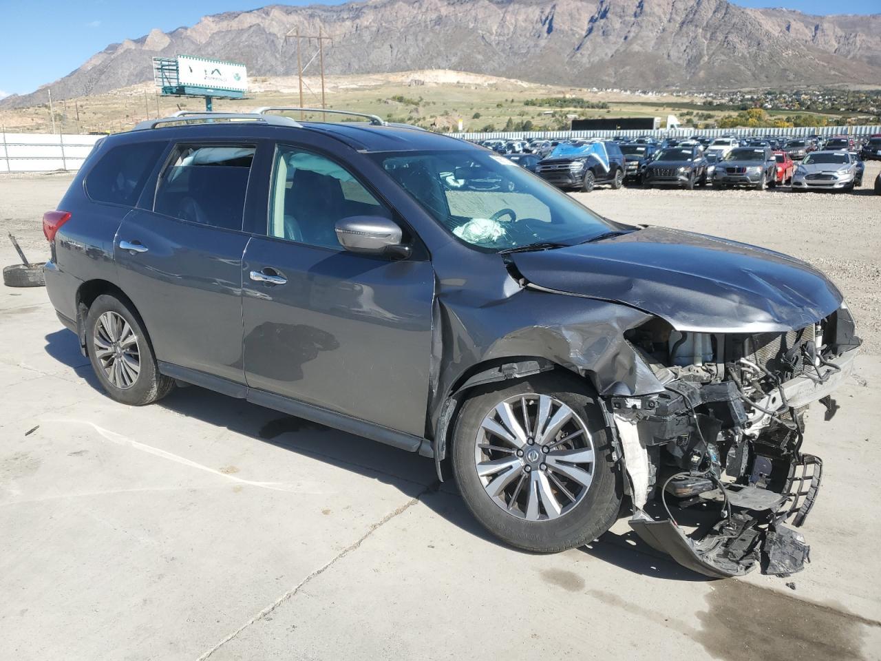 Nissan Pathfinder S Image 13