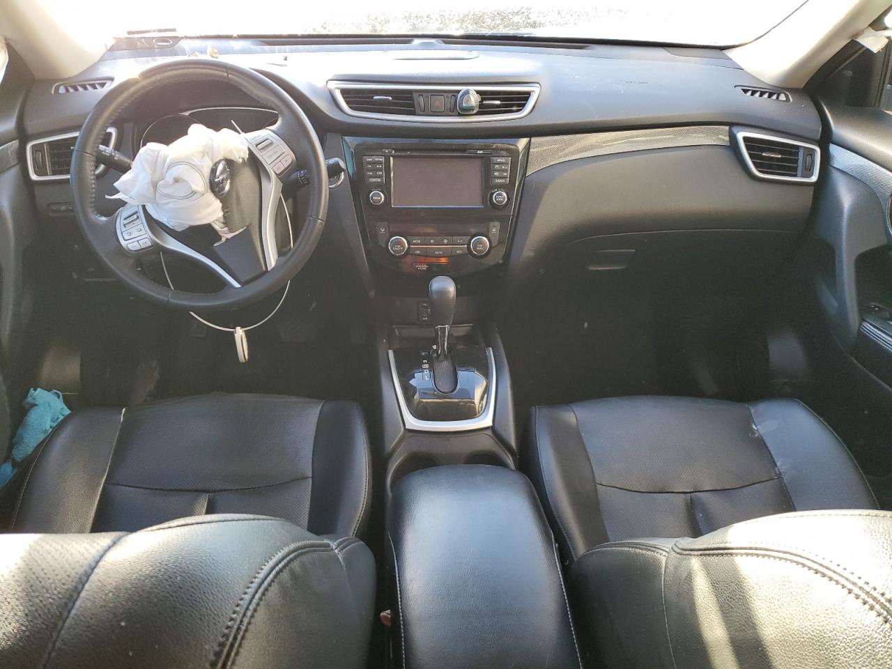 Nissan Rogue S Image 4