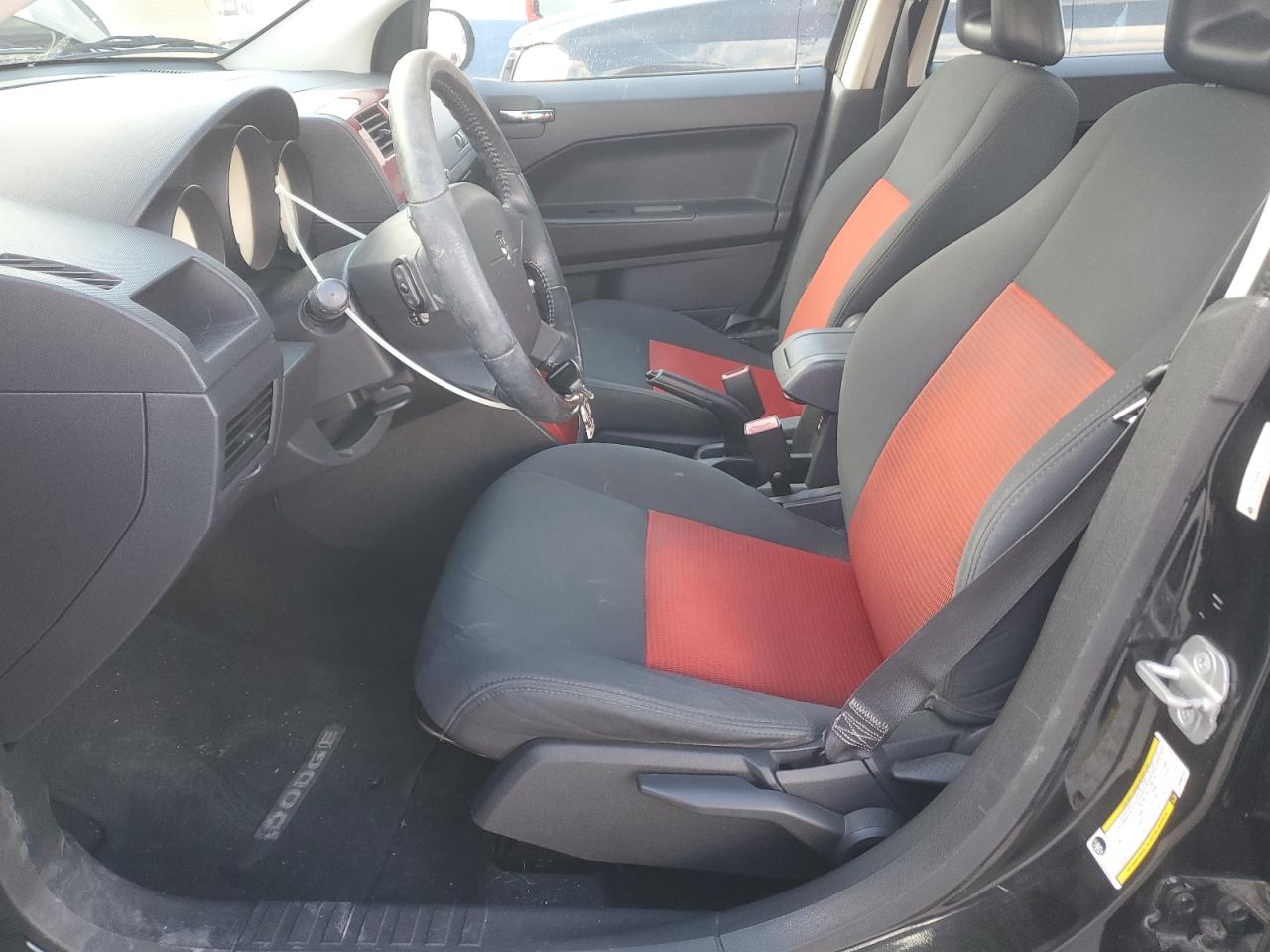 Dodge Caliber Sxt Image 7