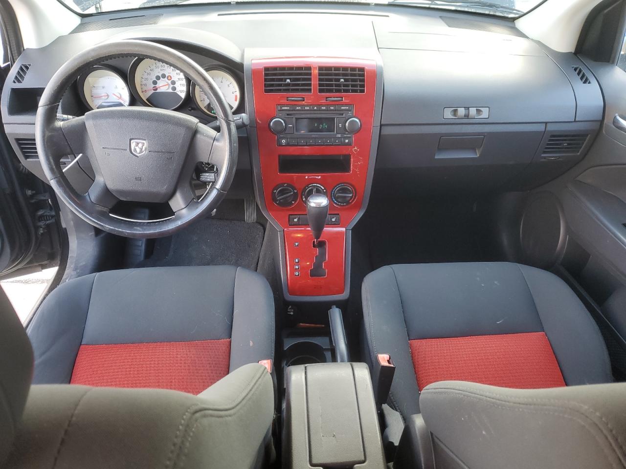 Dodge Caliber Sxt Image 6