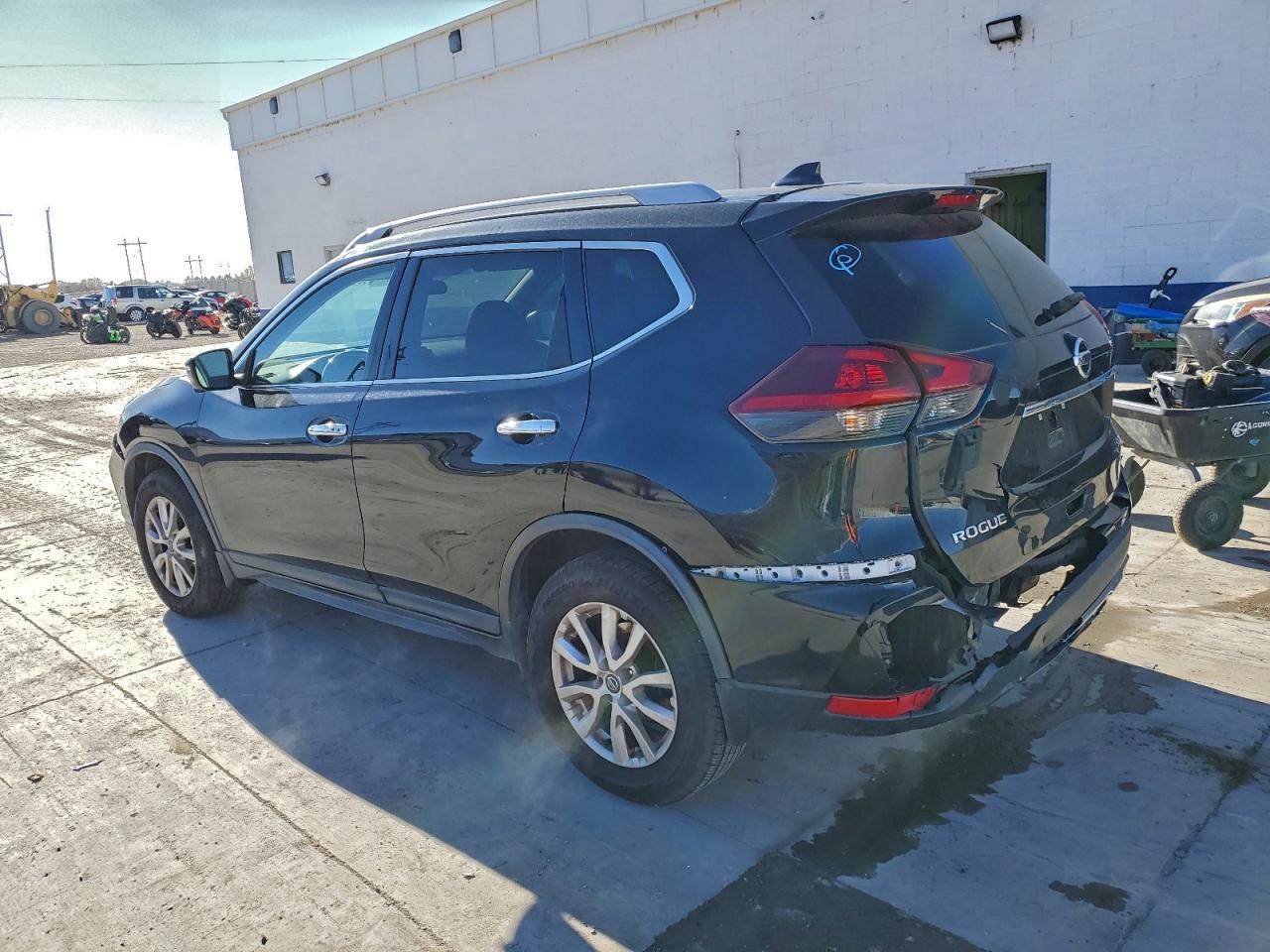 Nissan Rogue S Image 3