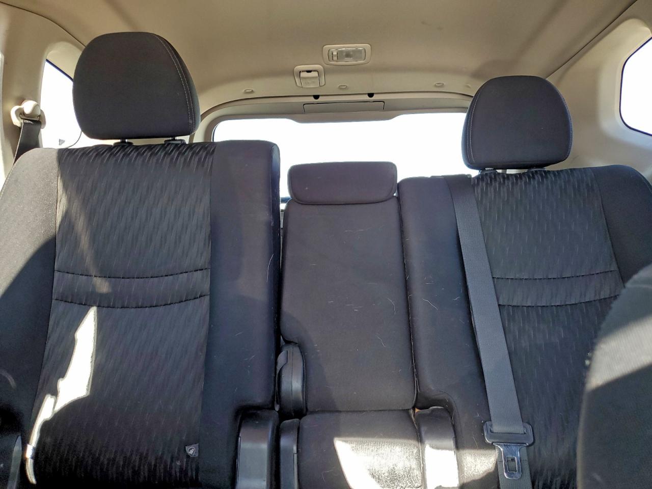 Nissan Rogue S Image 7