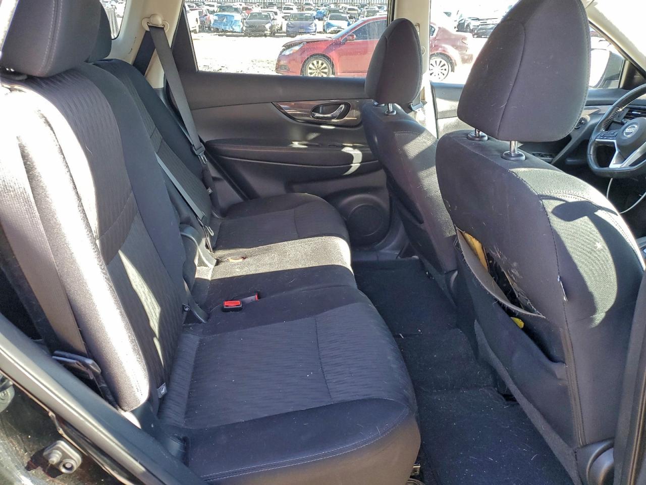 Nissan Rogue S Image 13