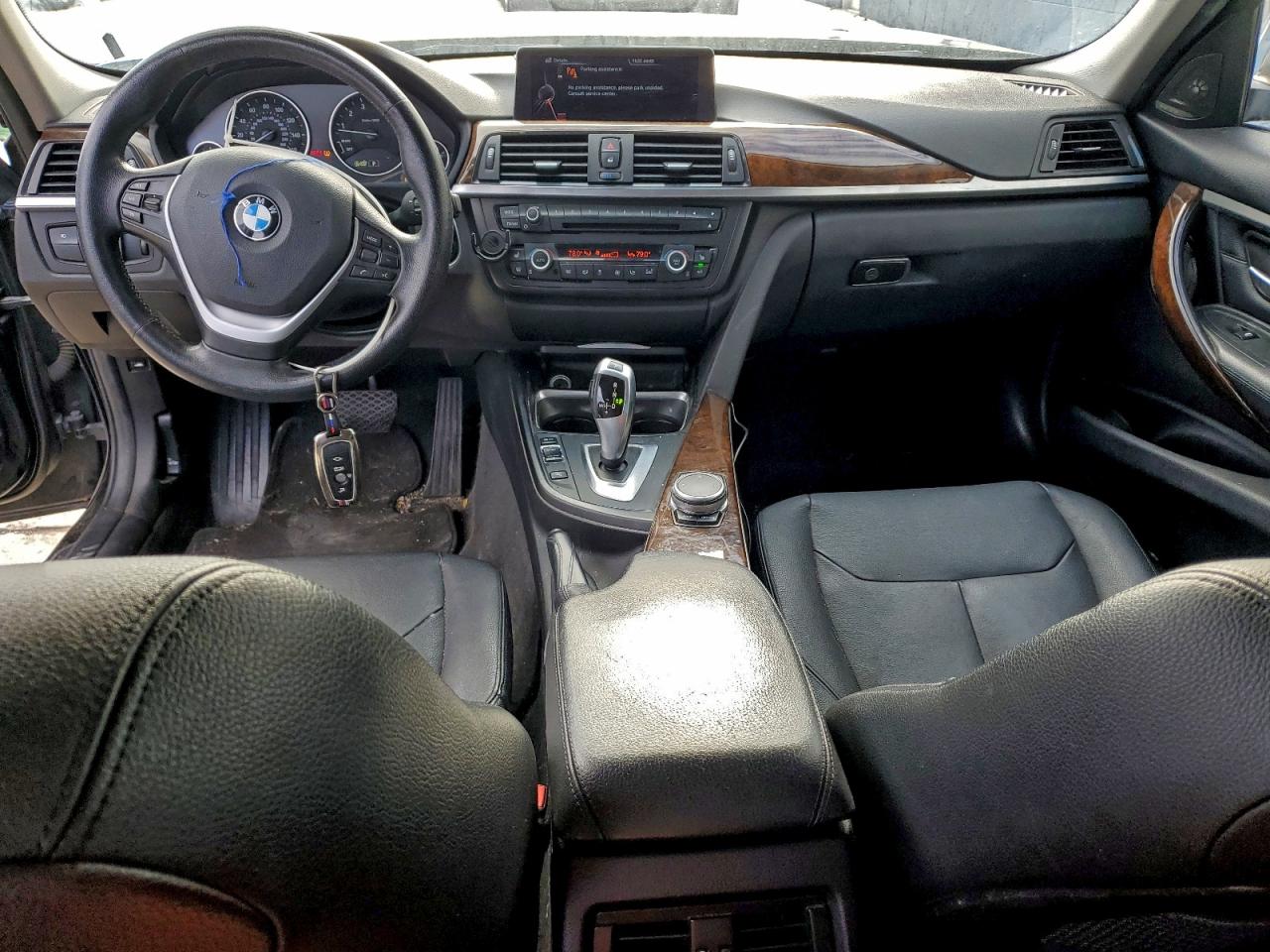 BMW 3 Series Xi Image 12
