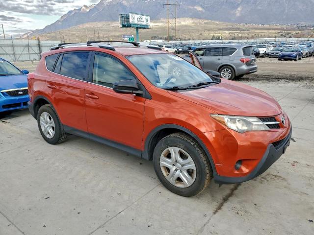 Toyota RAV4 Le Image 8