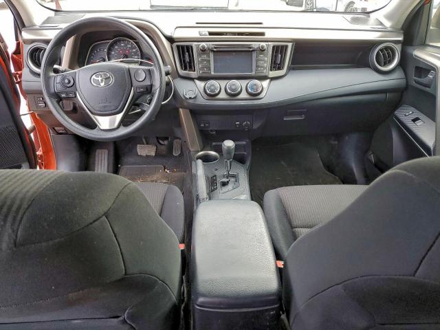 Toyota RAV4 Le Image 12