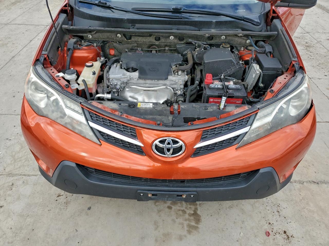 Toyota RAV4 Le Image 3
