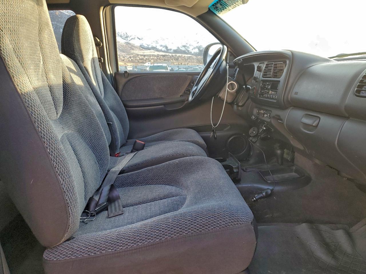 Dodge Dakota Image 8