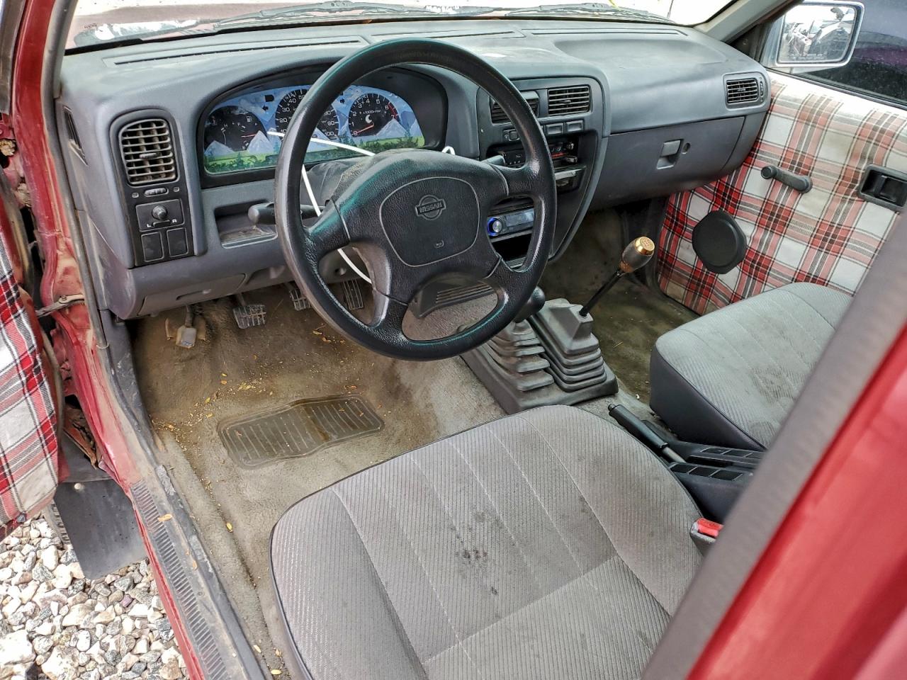 Nissan Titan King Cab Se Image 10