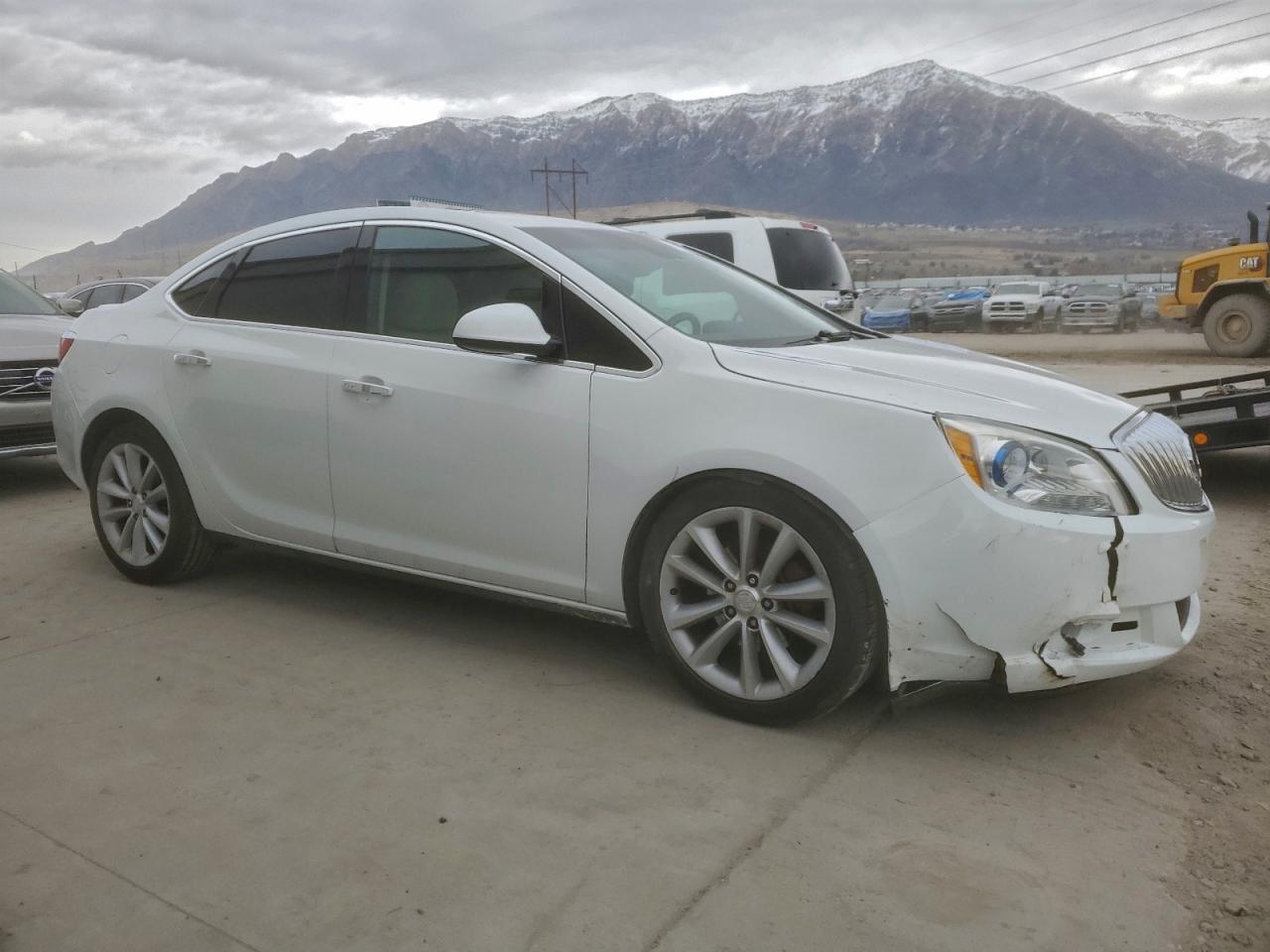 Buick Verano Image 2