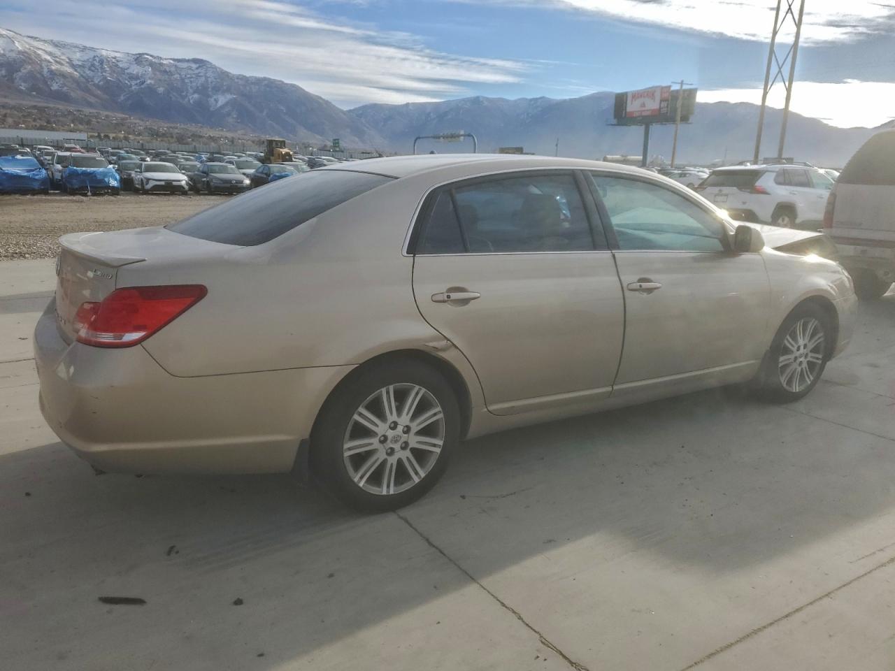 Toyota Avalon Xl Image 2