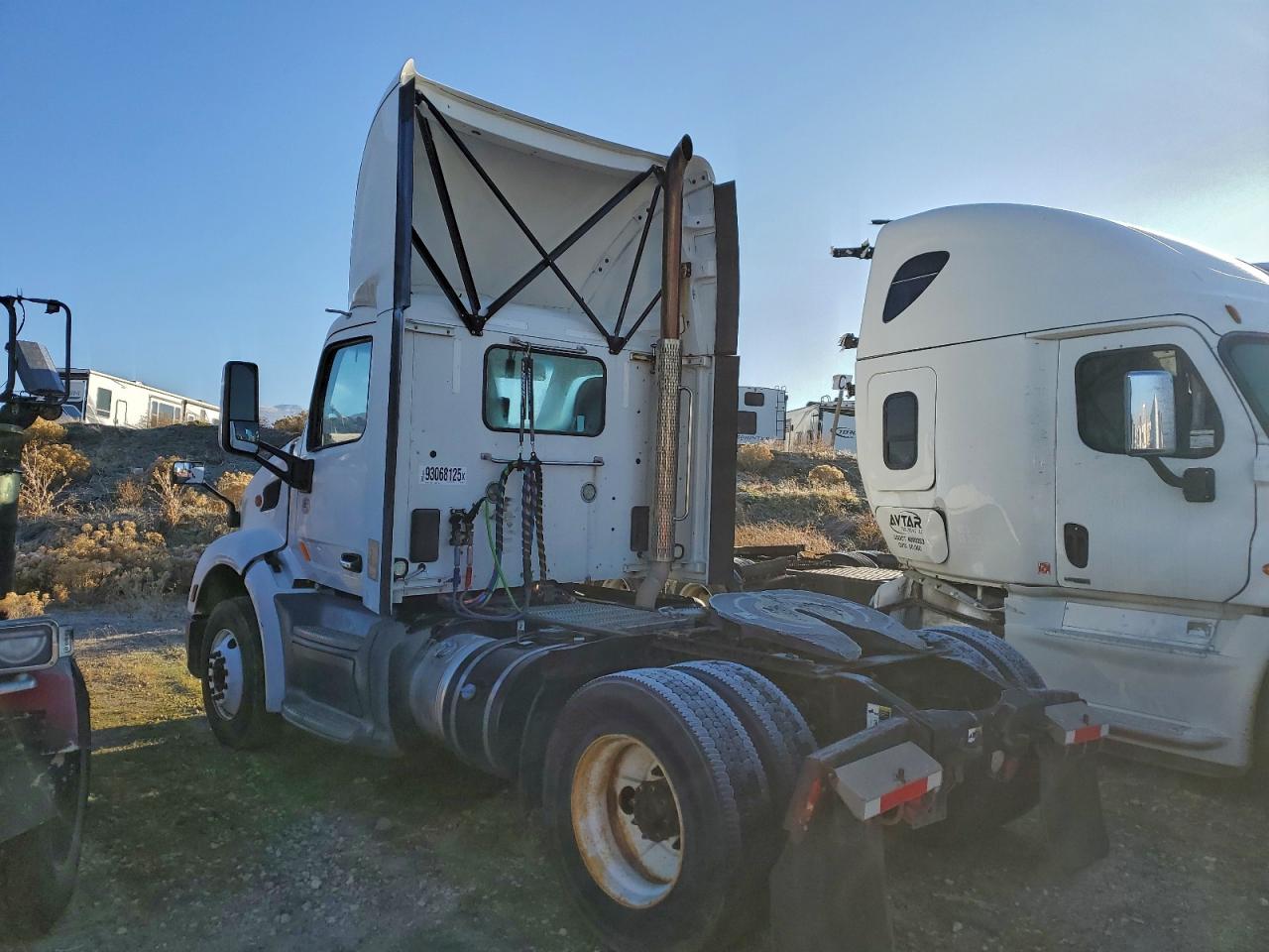 Peterbilt 579 Image 7
