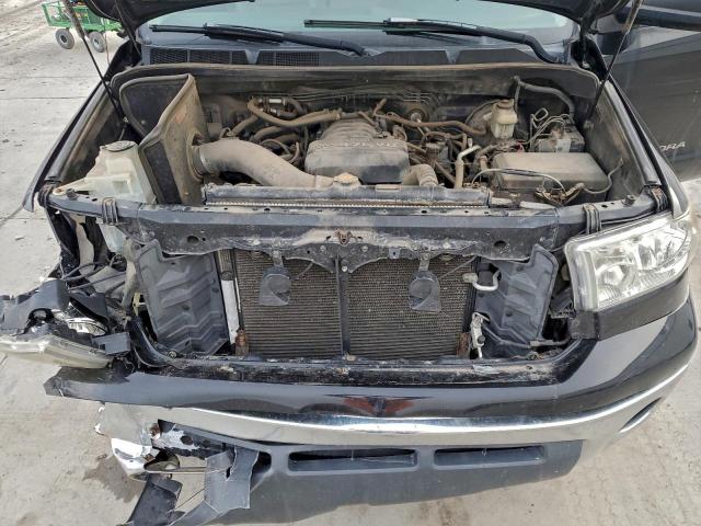 Toyota Tundra Double Cab Image 8