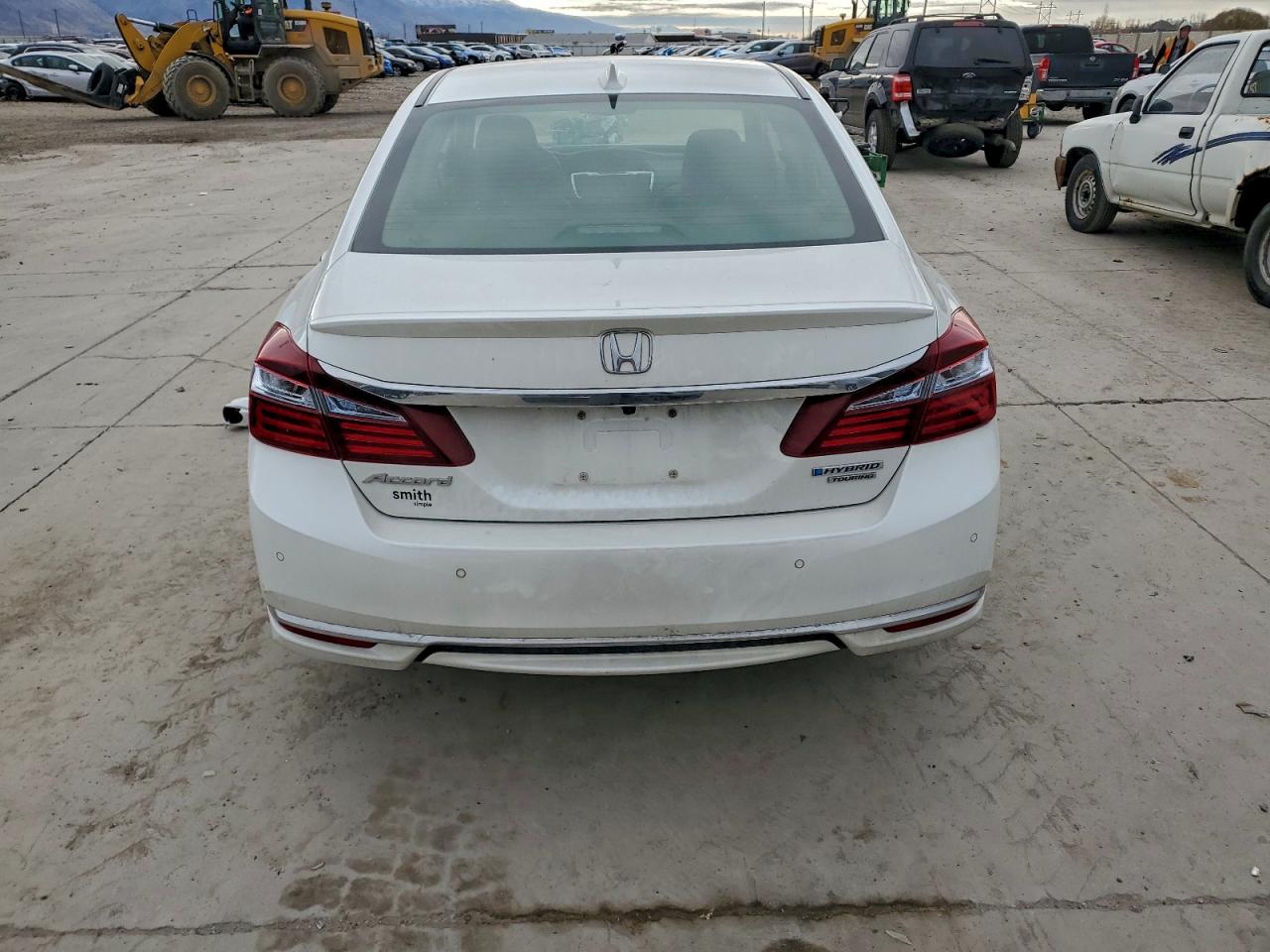 Honda Accord Touring Hybrid Image 10