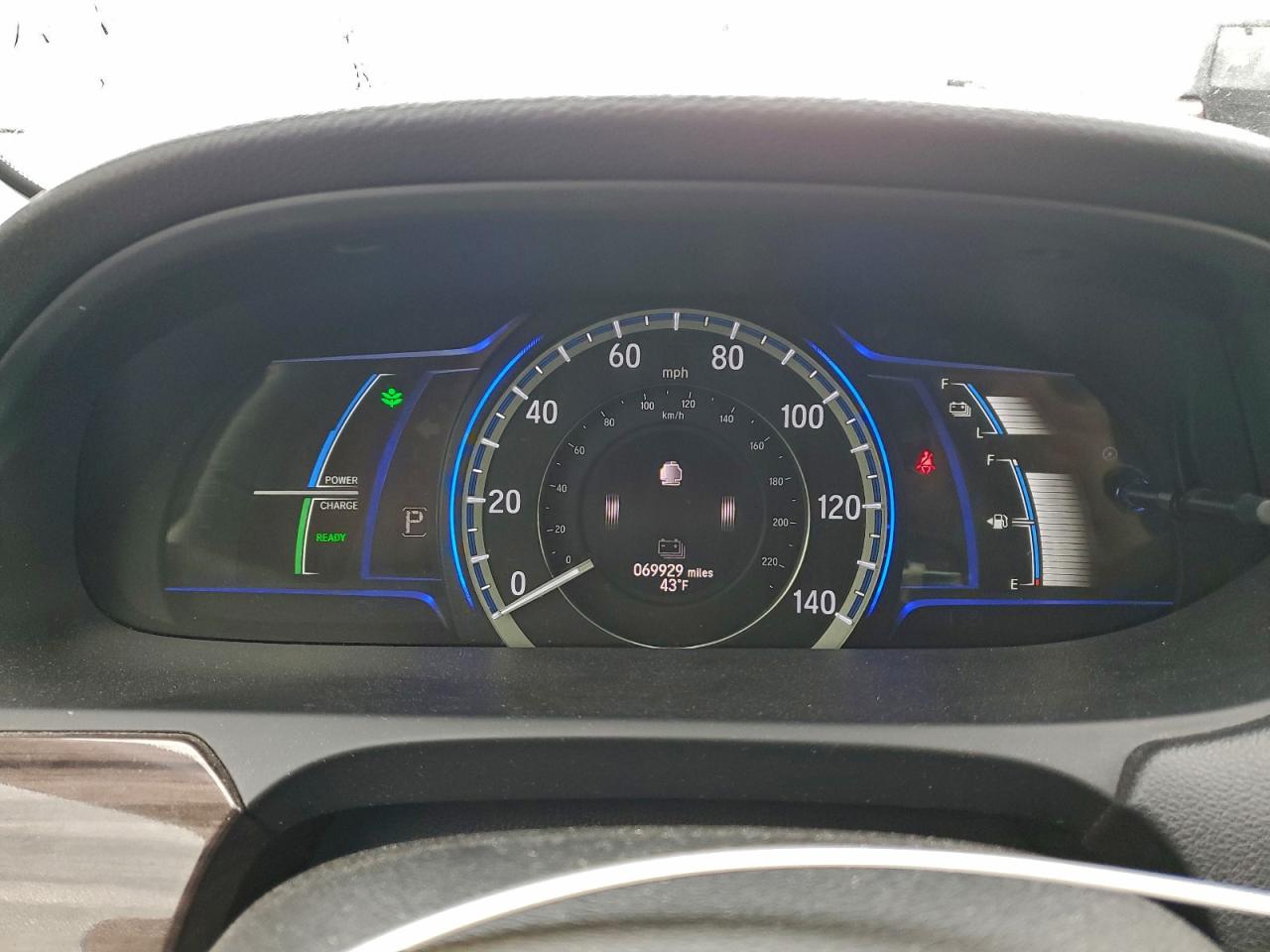 Honda Accord Touring Hybrid Image 5