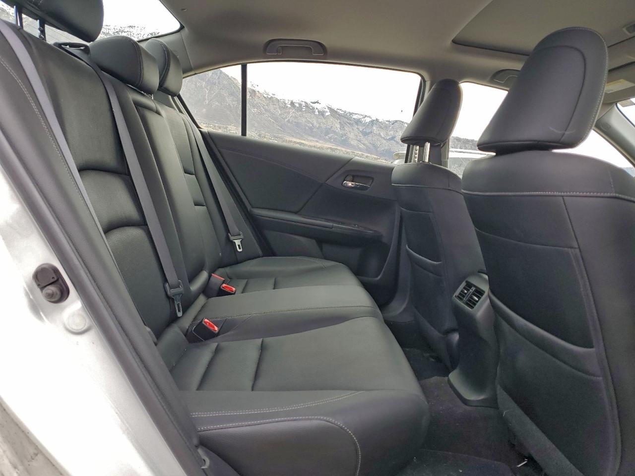 Honda Accord Touring Hybrid Image 6