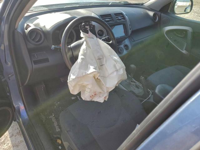 Toyota RAV4 Sport Image 8