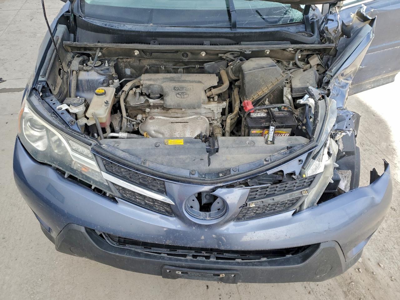 Toyota RAV4 Limited Image 13