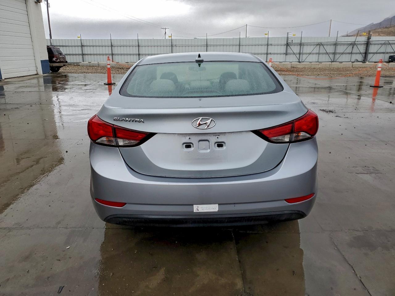 Hyundai ELANTRA Se Image 9