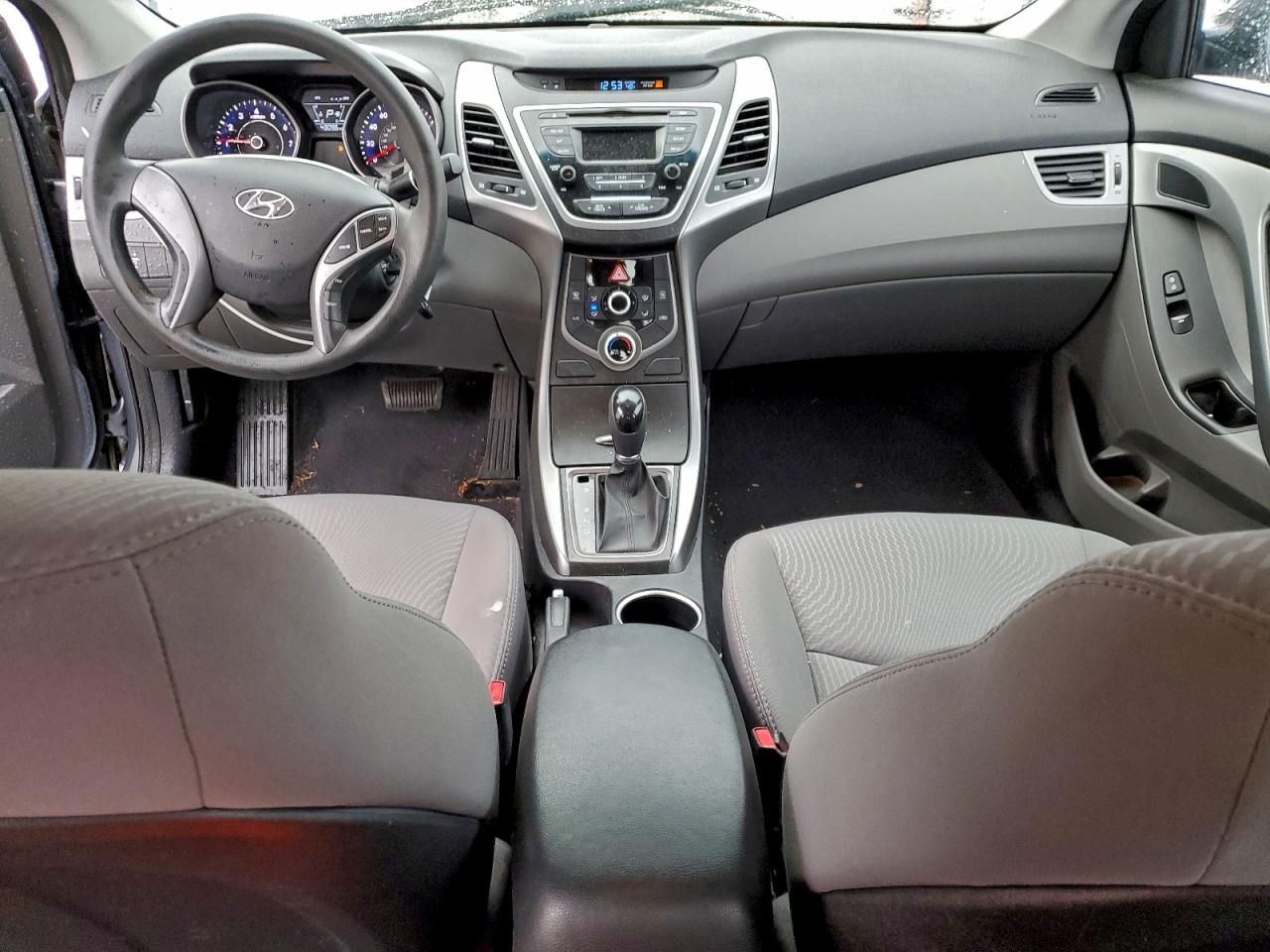 Hyundai ELANTRA Se Image 6
