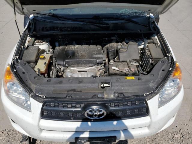 Toyota RAV4 Image 11
