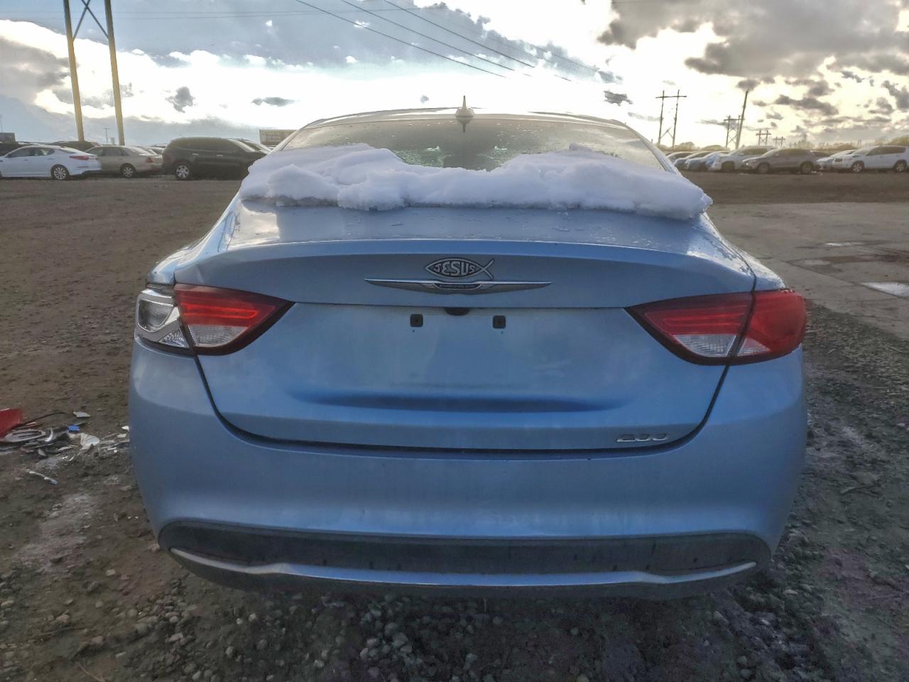 Chrysler 200 Limited Image 4