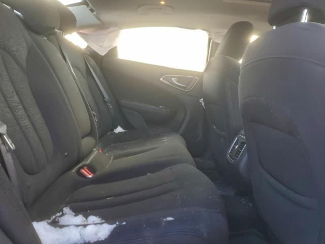 Chrysler 200 Limited Image 7