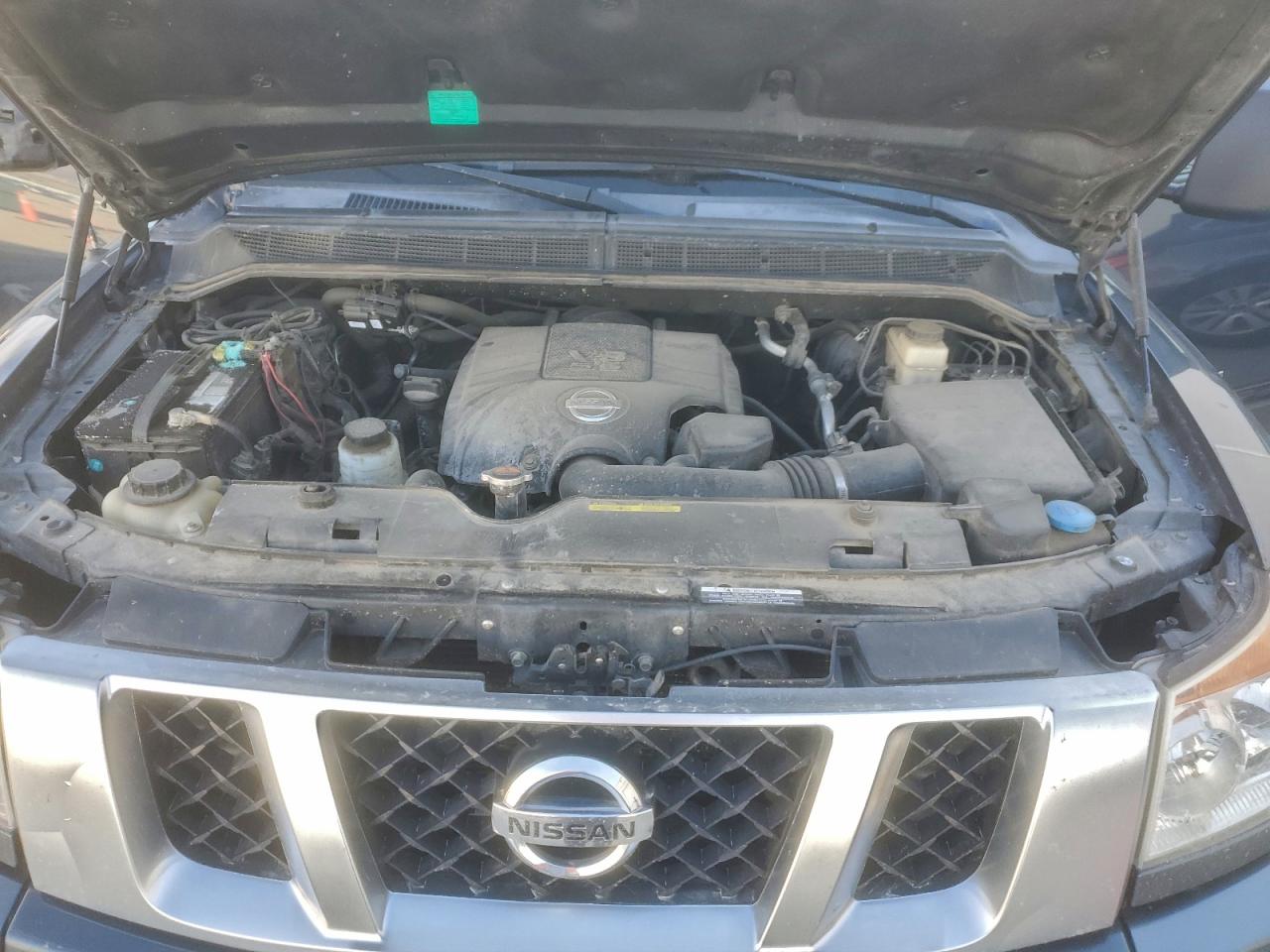 Nissan Titan S Image 10