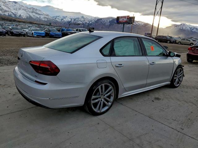 Volkswagen Passat S Image 8