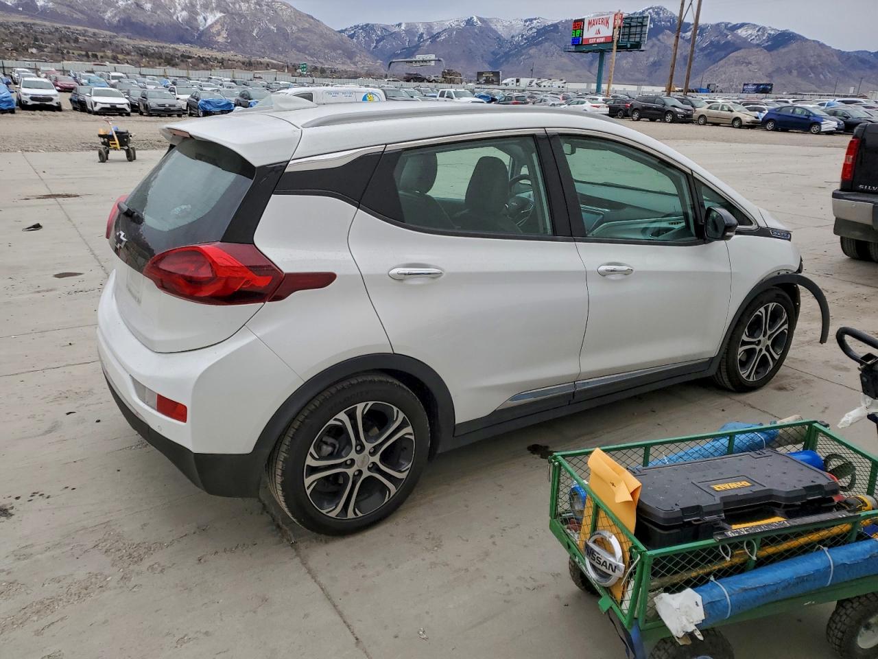 Chevrolet Bolt Premier Image 11