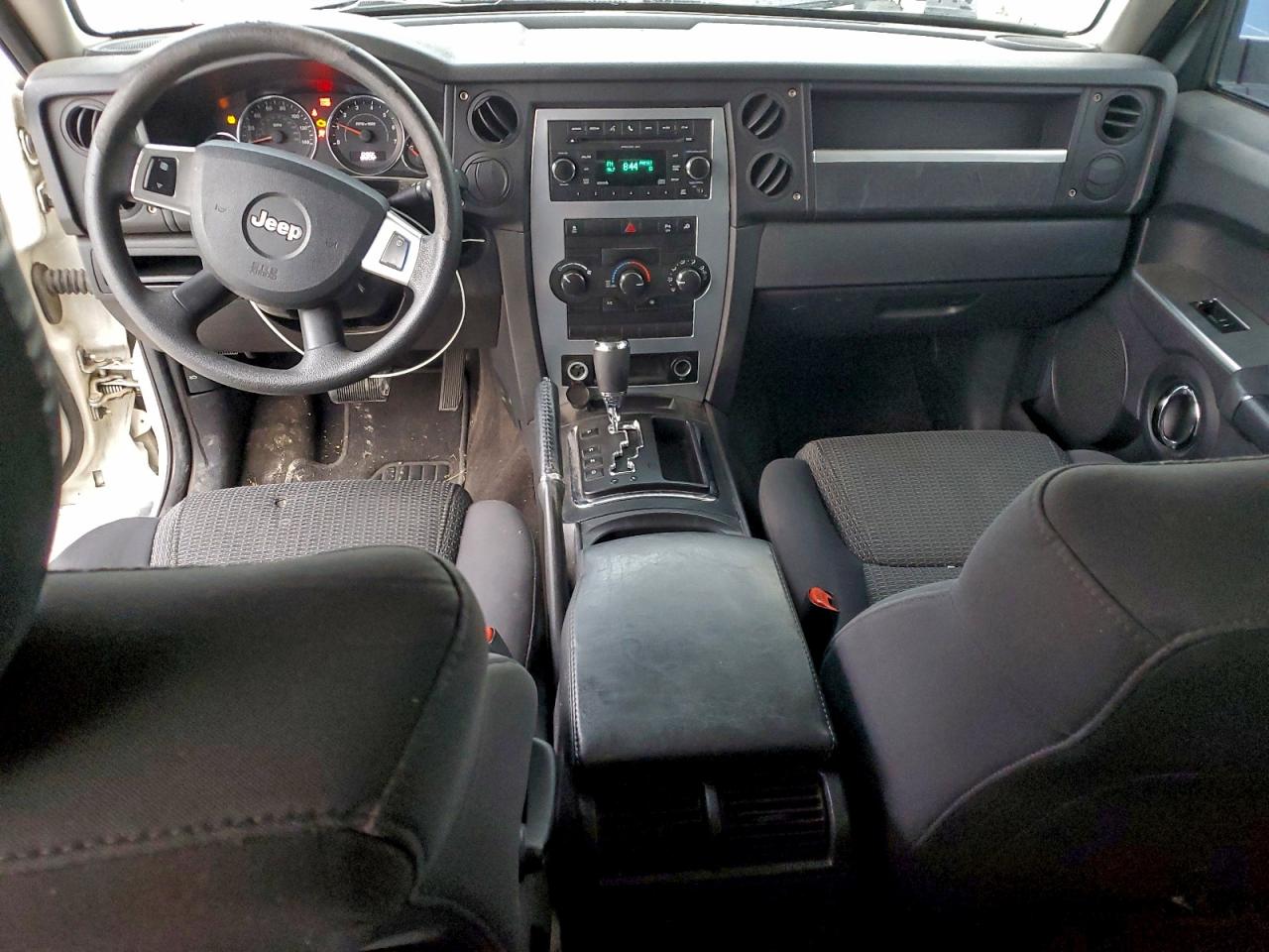 Jeep Commander Sport Image 5