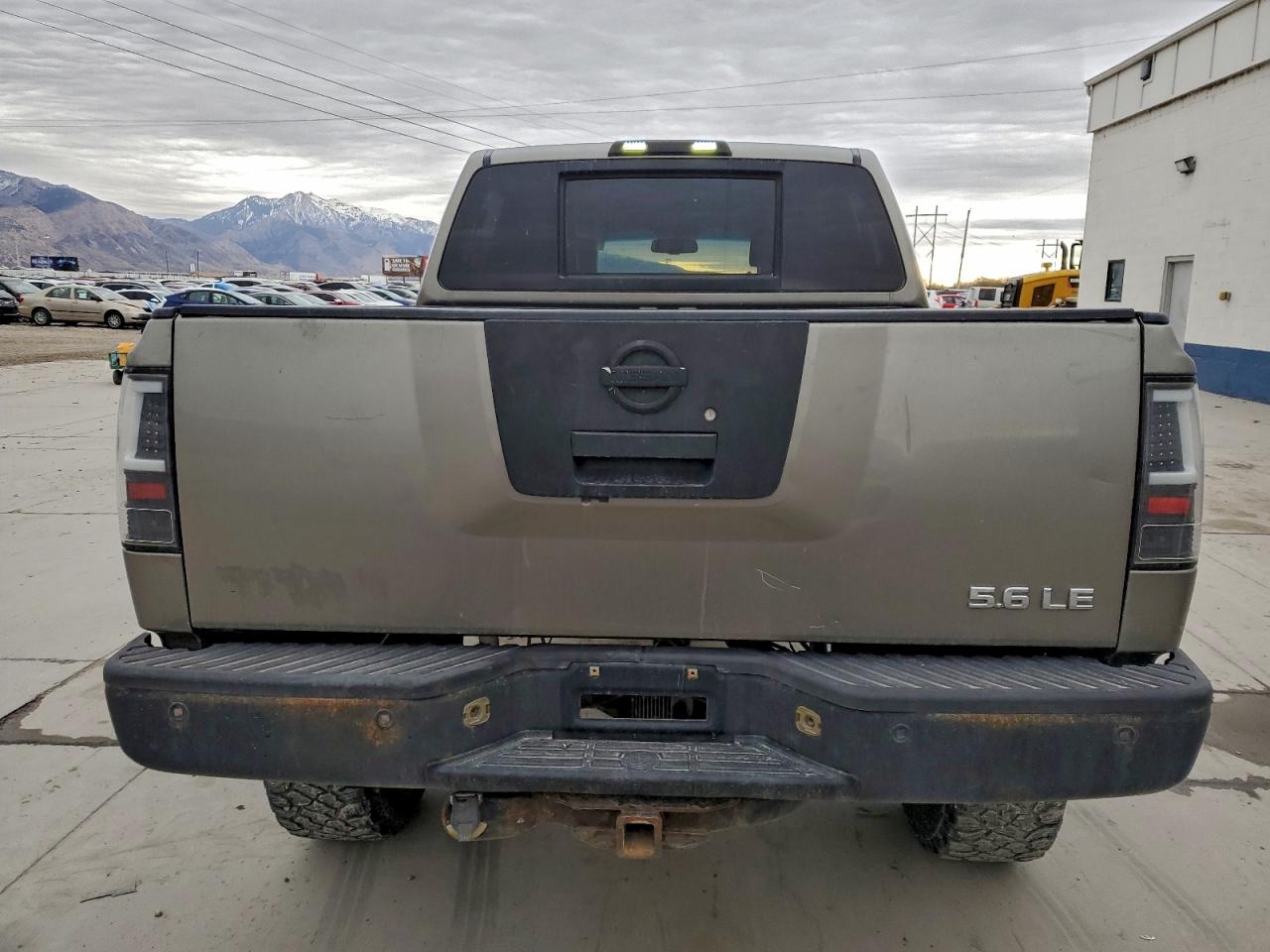 Nissan Titan Xe Image 5