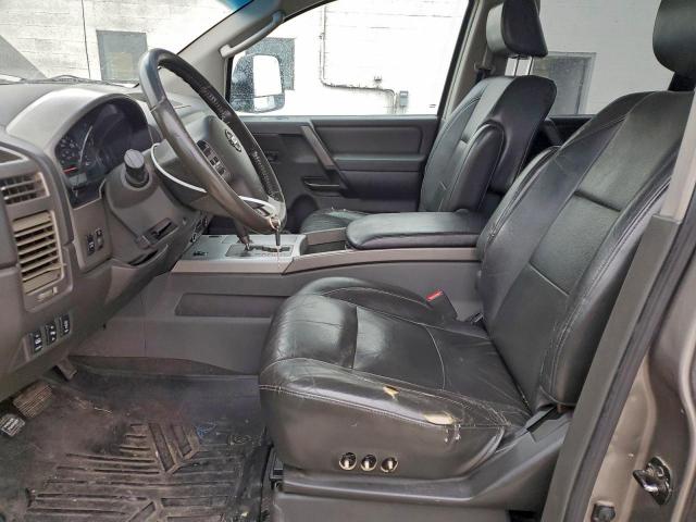 Nissan Titan Xe Image 3