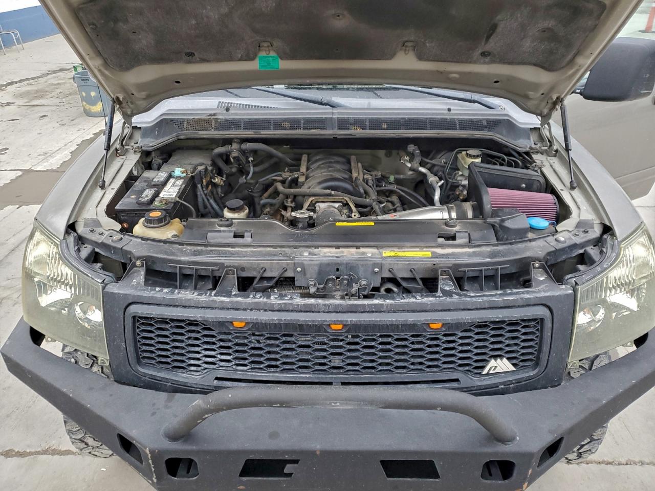 Nissan Titan Xe Image 11