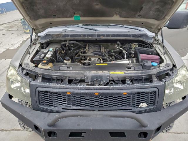 Nissan Titan Xe Image 11