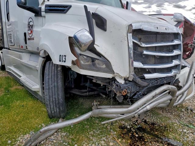 Freightliner Cascadia 1 Image 4