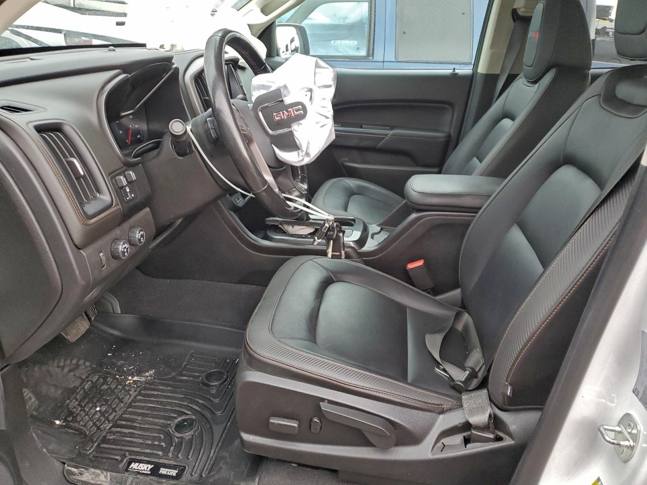 GMC Canyon At4 Image 3