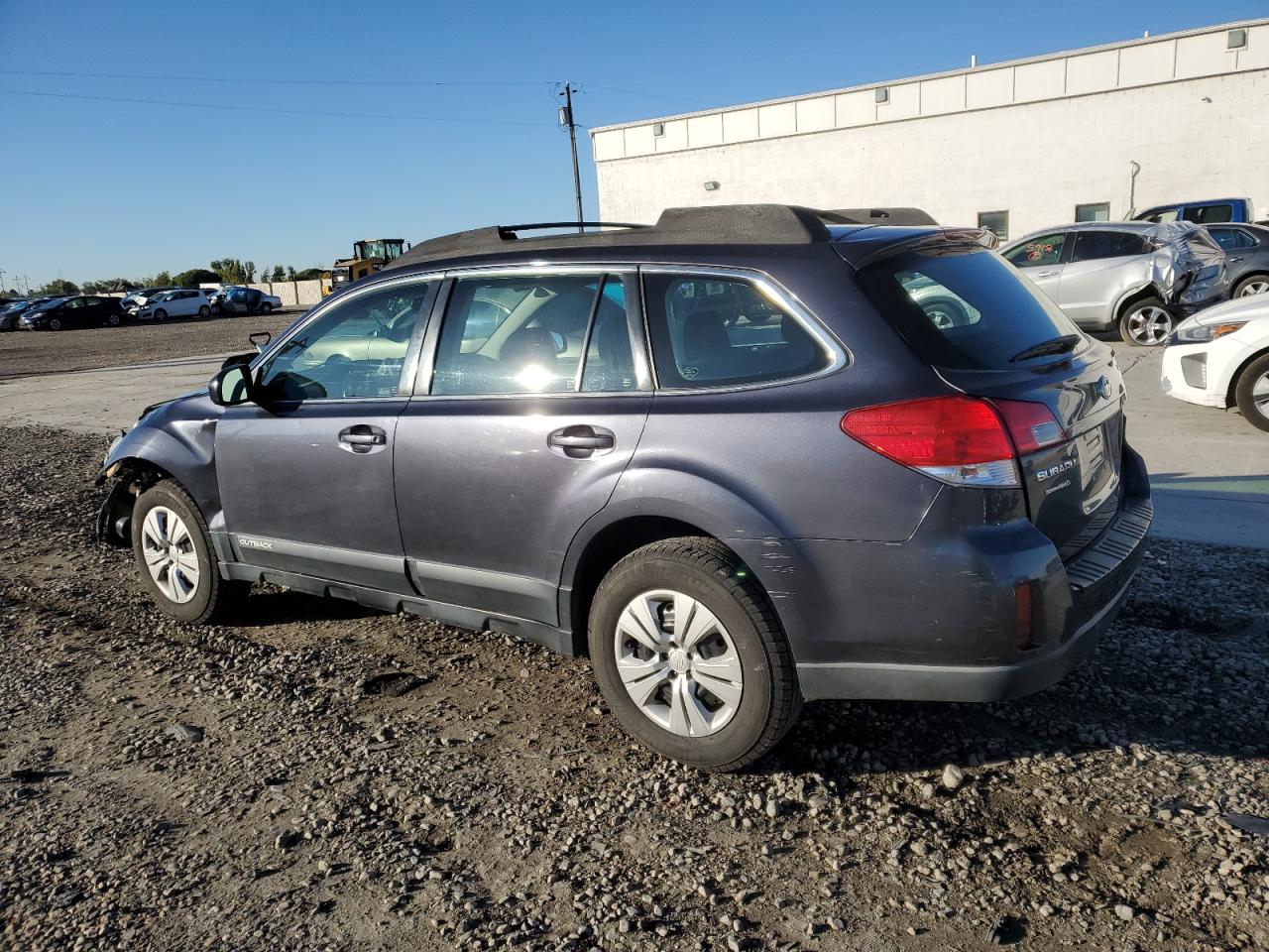 Subaru Outback 2.5i Image 2