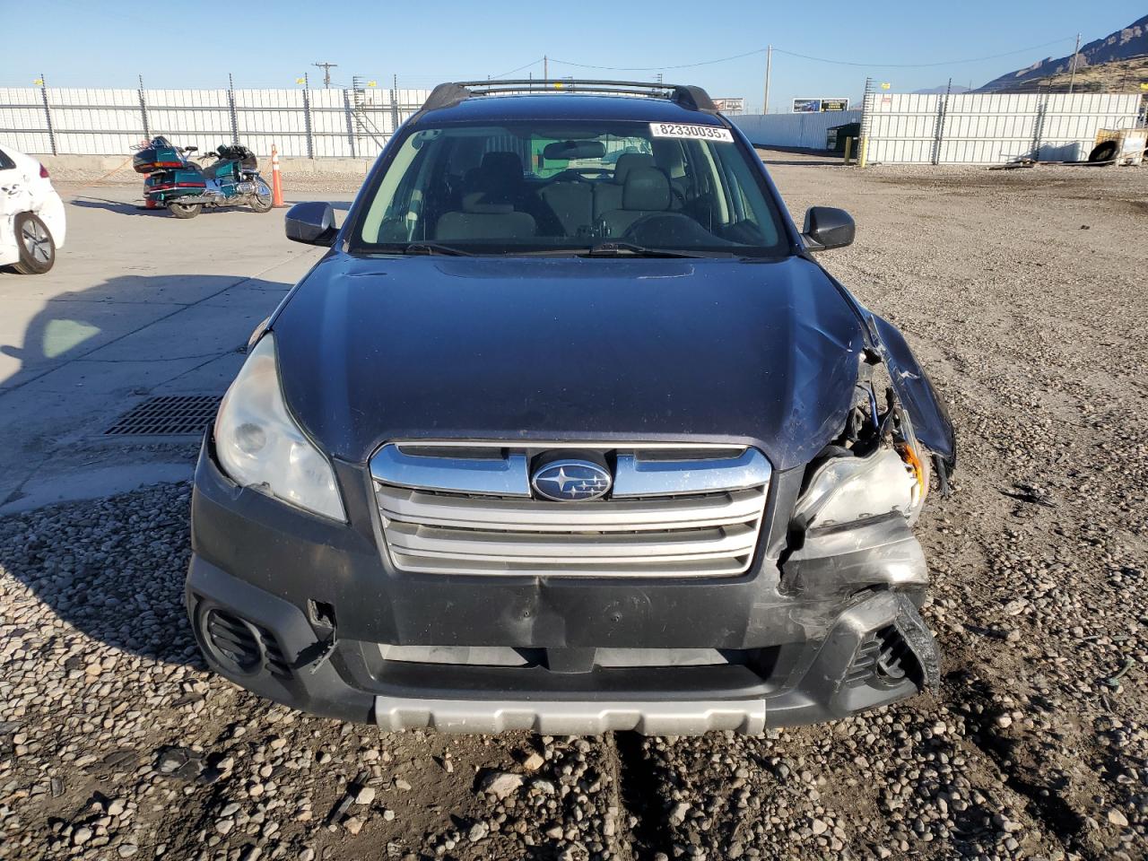 Subaru Outback 2.5i Image 8