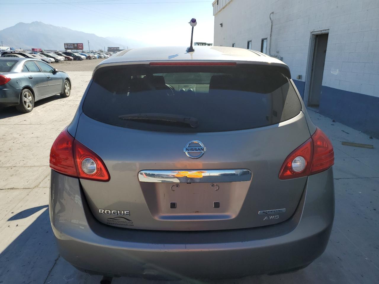 Nissan Rogue S Image 7